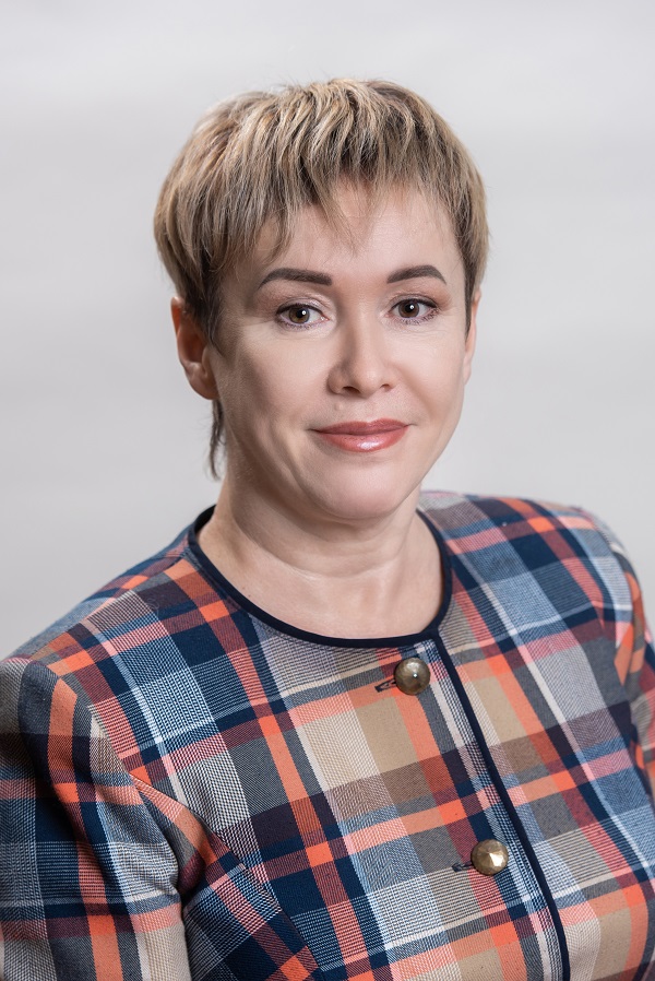 Сацик Евгения Юрьевна.